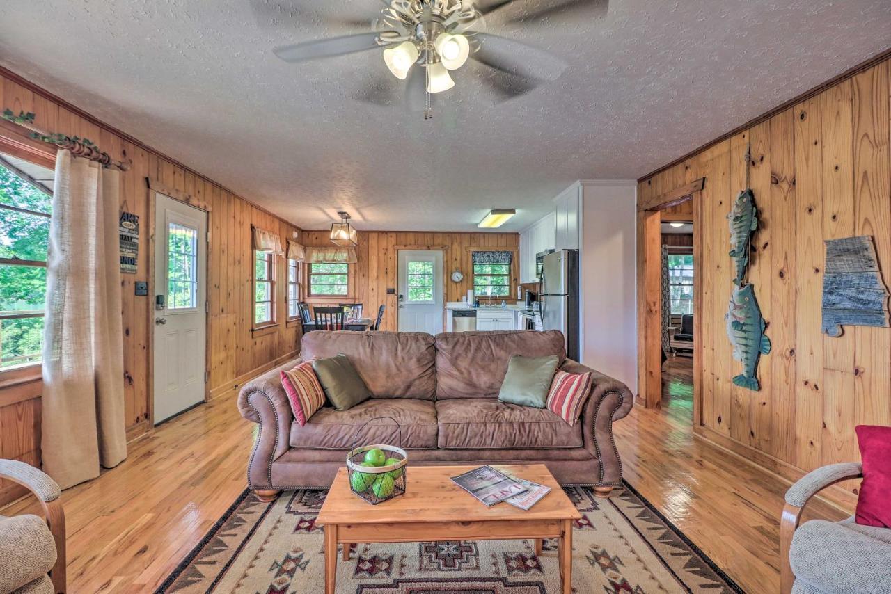 Waterfront Lake Martin Home With Grill And Beach! Eclectic 외부 사진