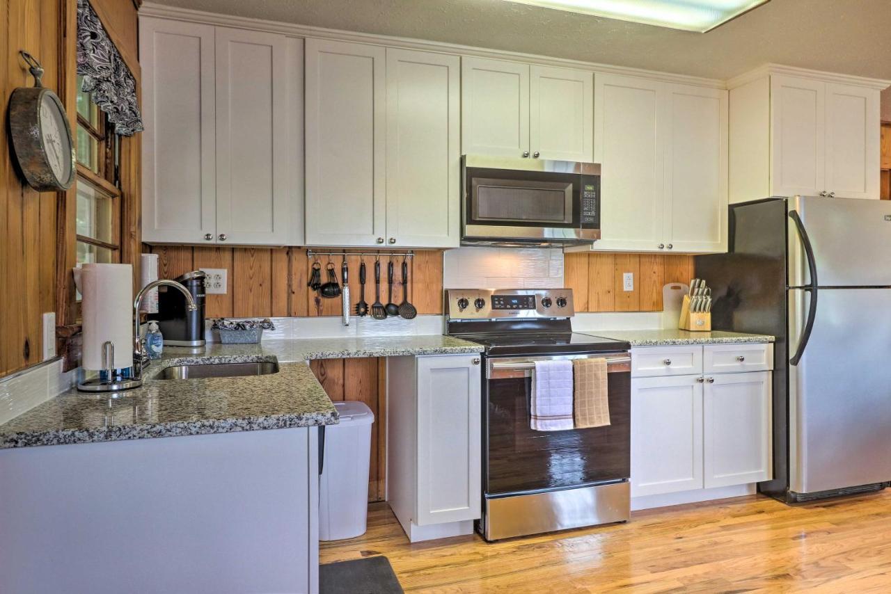 Waterfront Lake Martin Home With Grill And Beach! Eclectic 외부 사진
